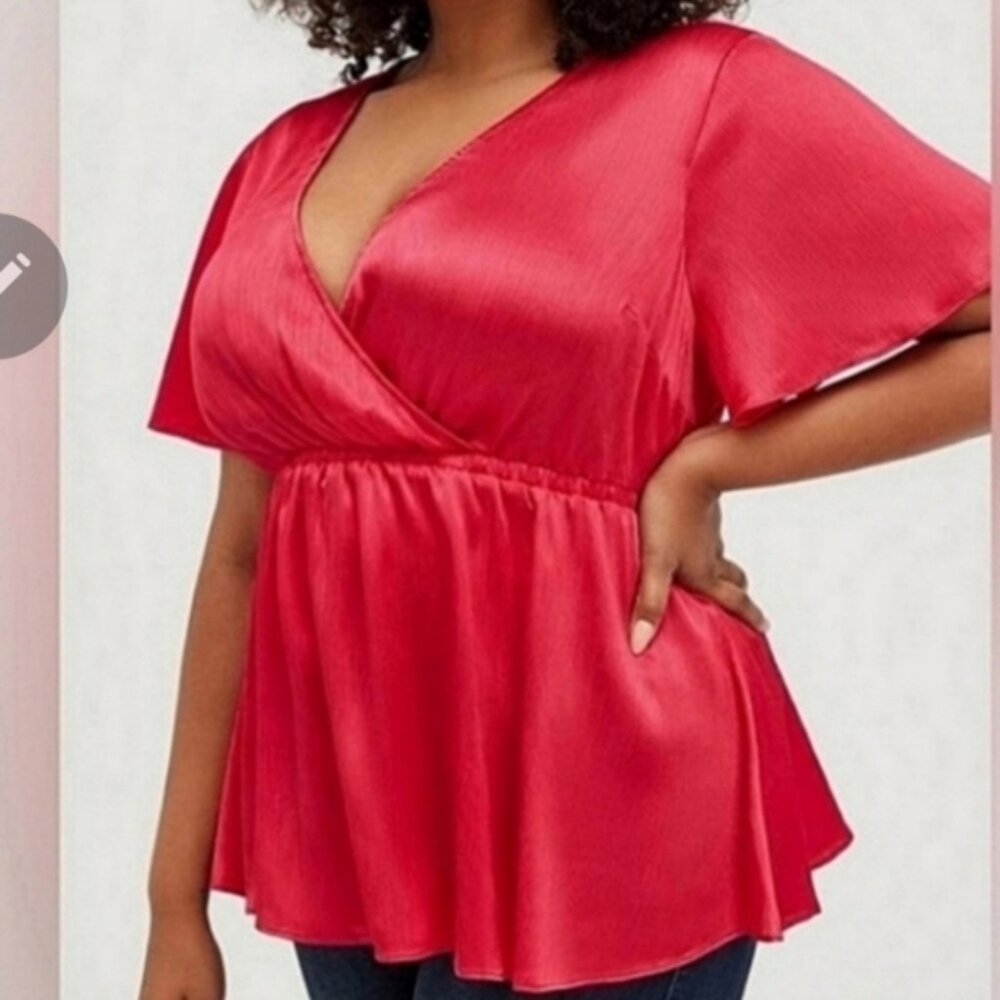NWT Torrid Lily Babydoll Top Shiny Crinkle Gauze Magenta Size 2X